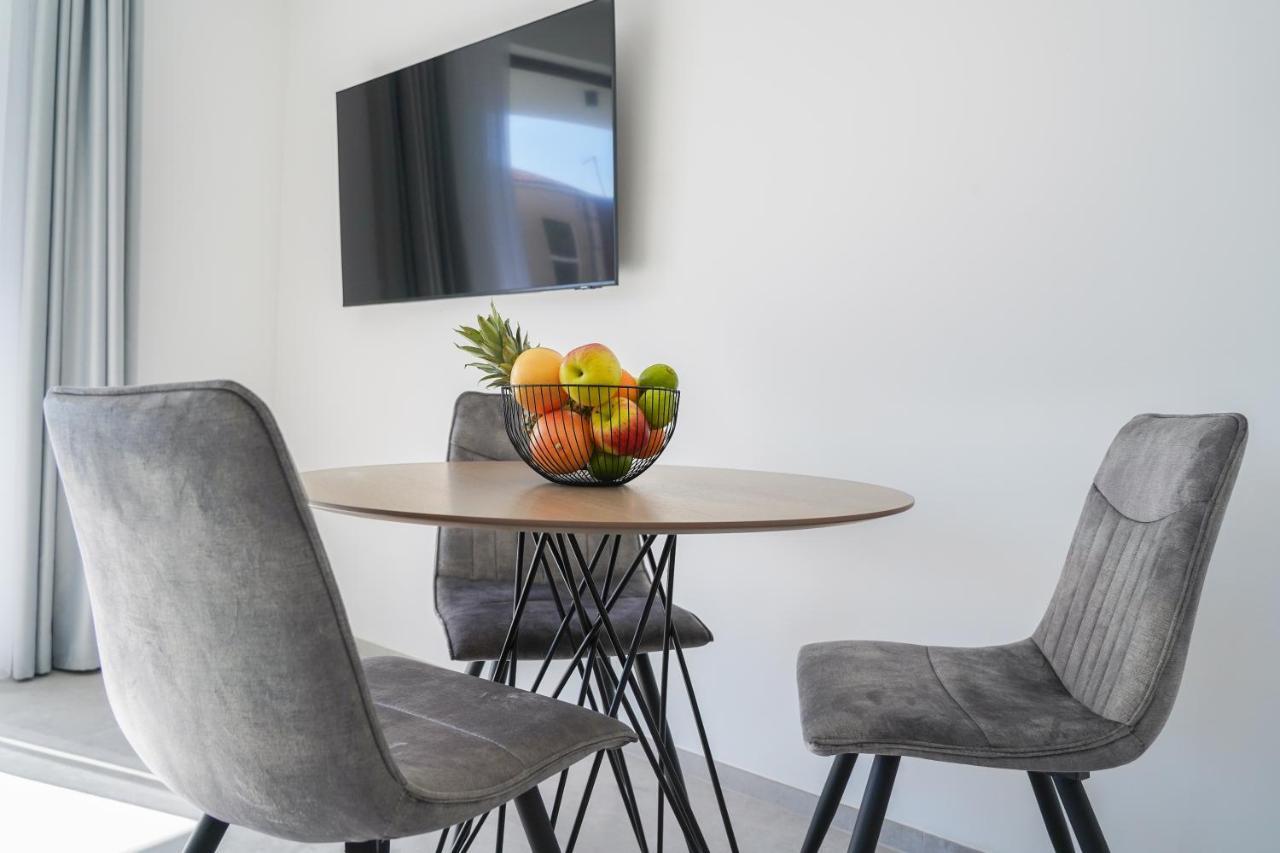 Apartmani Pino Baška Voda Exterior foto