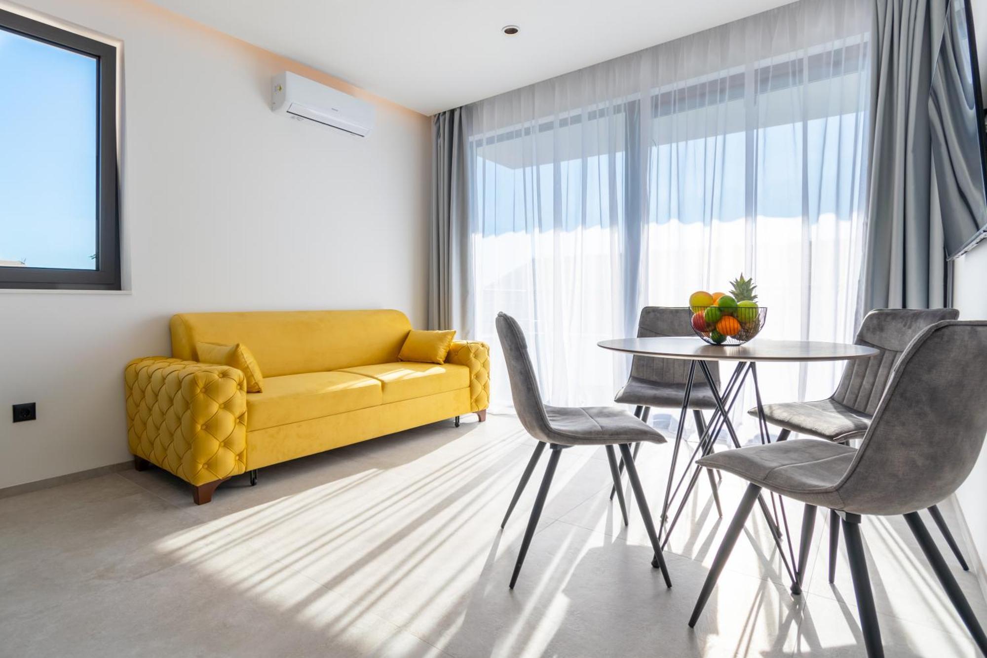 Apartmani Pino Baška Voda Habitación foto