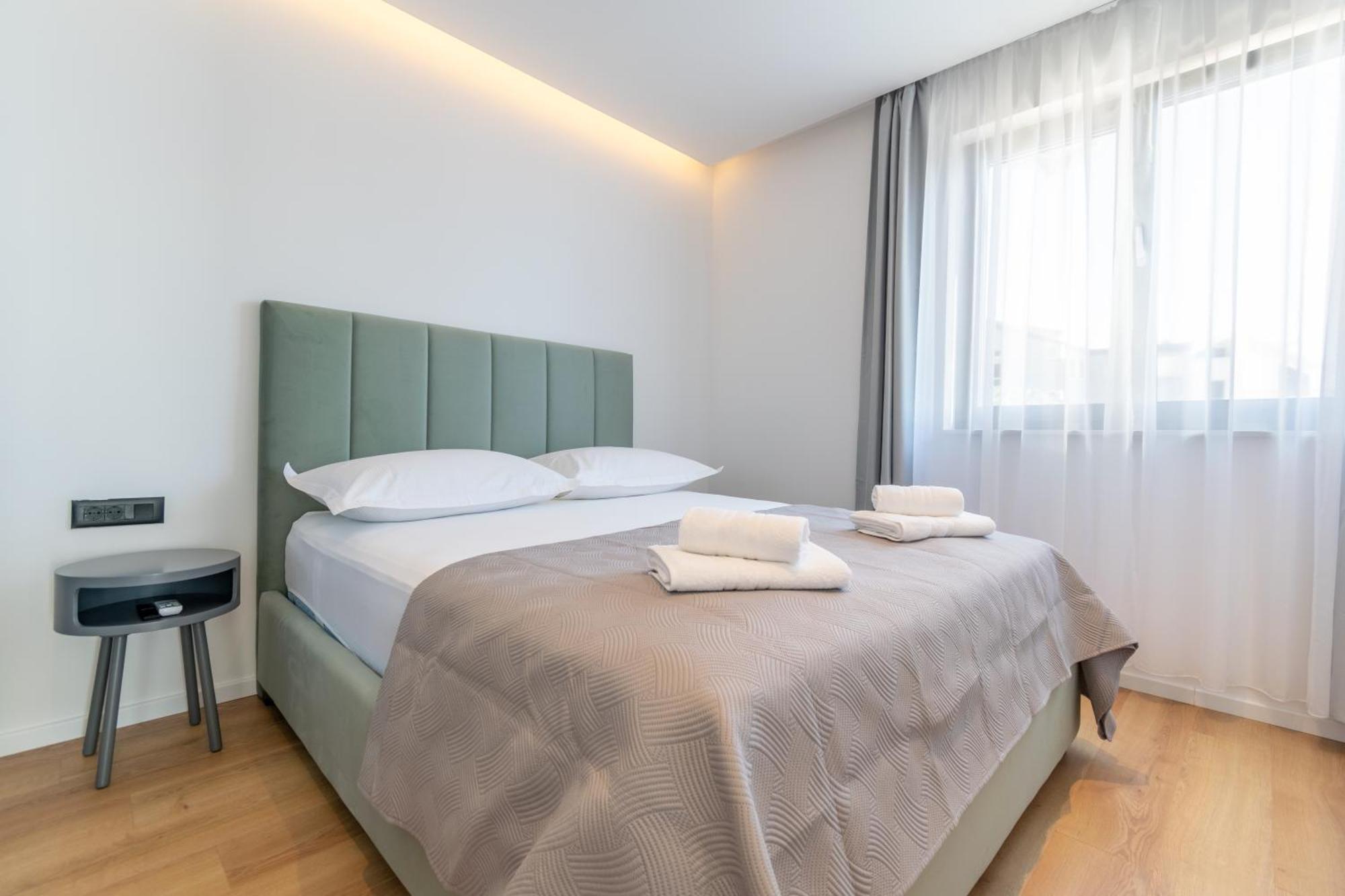 Apartmani Pino Baška Voda Habitación foto