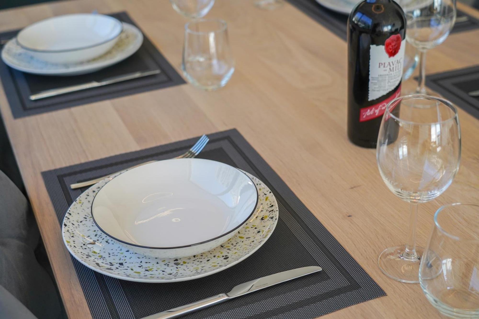Apartmani Pino Baška Voda Habitación foto